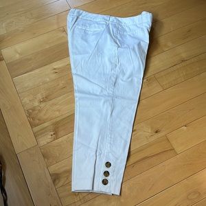 White Capri pants